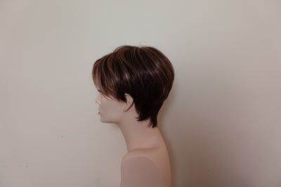 Estetica Sample Wigs | Mono Top Cap - 9 | Synthetic | Short | Straight | Light Brown w/Blonde HL
