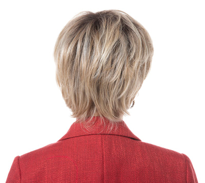 Casual Look by Toni Brattin in Light Blonde