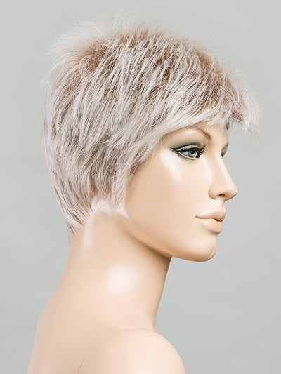 Chat in Platin Blonde Rooted by Ellen Wille